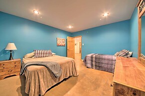 Peaceful Custom Carbondale Home w/ Pool, Near Siu!