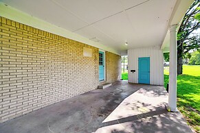 'vick's Hunting Lodge' Near Fishing + Hiking