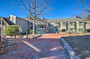 Snug Wintergreen Resort Studio: Ski In & Out!