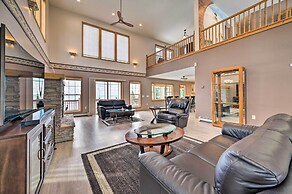 Spacious Lakefront Home w/ Sunroom & Bar!