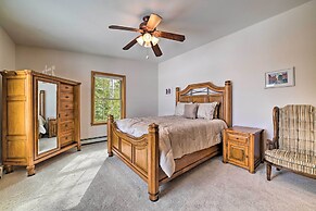 Spacious Lakefront Home w/ Sunroom & Bar!