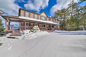 Spacious Lakefront Home w/ Sunroom & Bar!