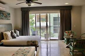 5a Coral Suites