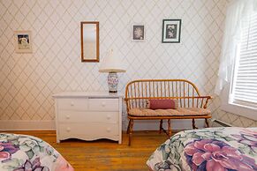 The Hand Hotel Bed & Breakfast