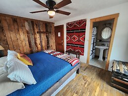The Hand Hotel Bed & Breakfast