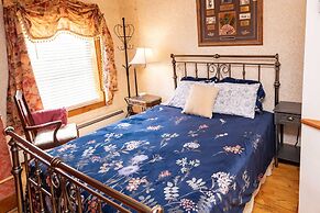 The Hand Hotel Bed & Breakfast