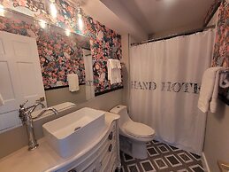 The Hand Hotel Bed & Breakfast