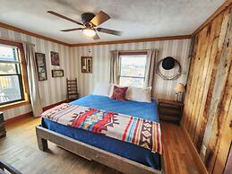 The Hand Hotel Bed & Breakfast