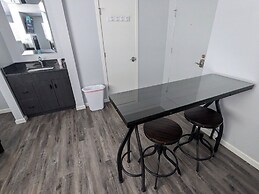Majestic Rockies Motel