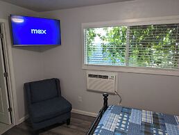 Majestic Rockies Motel