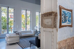 Naples Designer Loft by Elite Villas