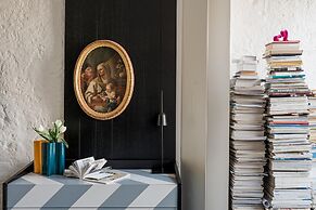 Naples Designer Loft by Elite Villas