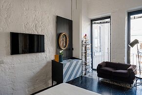 Naples Designer Loft by Elite Villas