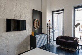 Naples Designer Loft by Elite Villas