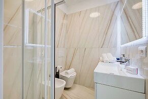 Beachy Vibes- 900m From the Beach