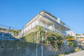 Beachy Vibes- 900m From the Beach