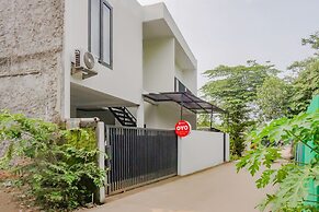 OYO 90220 Pendowo Limo Syariah