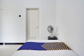 SPOT ON 91745 Rumah Kost Gresik Syariah