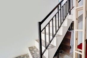 SPOT ON 91745 Rumah Kost Gresik Syariah