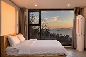 Namhae Butkokgiljinaseo