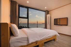 Namhae Butkokgiljinaseo