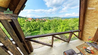 BOSNIAN PYRAMID GLAMPING