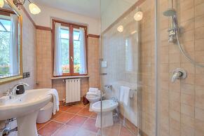 Borgo Belvedere-lake View & Shared Pool