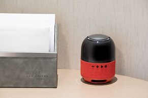 GZ Baiyun Airport MeHood Liz Hotel T1