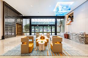 GZ Baiyun Airport MeHood Liz Hotel T1