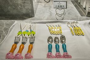 GZ Baiyun Airport MeHood Liz Hotel T1