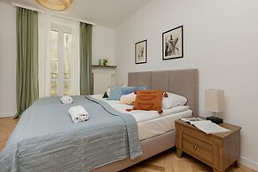 Gorskiego Warsaw City Center by Renters