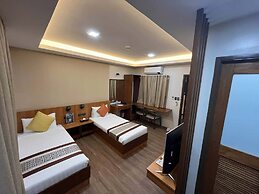 Sarojus Farmview Hotel