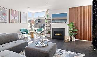 NEW 3BR Great Location Queen Anne W Rooftop