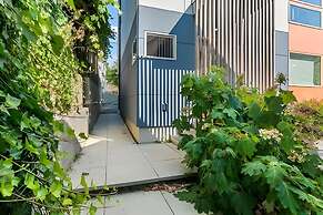 NEW 3BR Great Location Queen Anne W Rooftop
