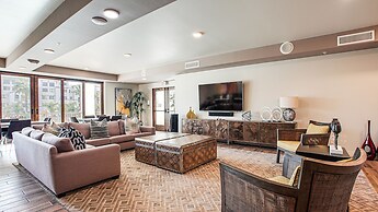 Queen Creek #151 Chandler 2 Bedroom Condo by RedAwning