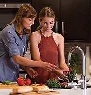 Queen Creek #151 Chandler 2 Bedroom Condo by RedAwning