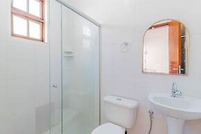 GB09 Ótima Casa 6 Quartos a 50m da Praia