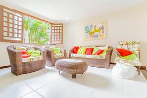 GB09 Ótima Casa 6 Quartos a 50m da Praia