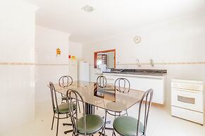 GB09 Ótima Casa 6 Quartos a 50m da Praia