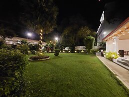 J Hotel