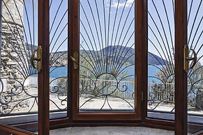 A Few Steps From the Sea by Wonderful Italy