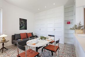 A Few Steps From the Sea by Wonderful Italy