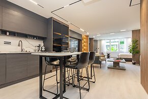 Ocean View Luxury Condo