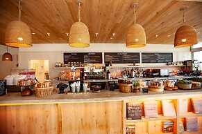 Ocean View Luxury Condo