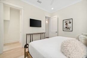 30A Beach House - Harlies House by PHG