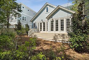 30A Beach House - Harlies House by PHG