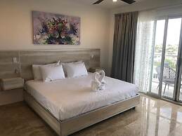 Kuyaan Coral Suites