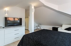 Klarisa Palace Rooms