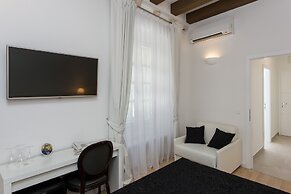 Klarisa Palace Rooms