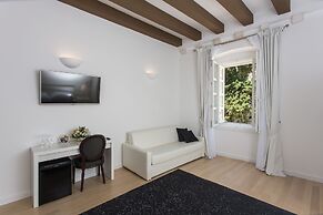 Klarisa Palace Rooms